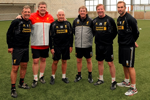 马卡：本泽马将现场观战西超杯决赛，还将拜访皇马下榻酒店