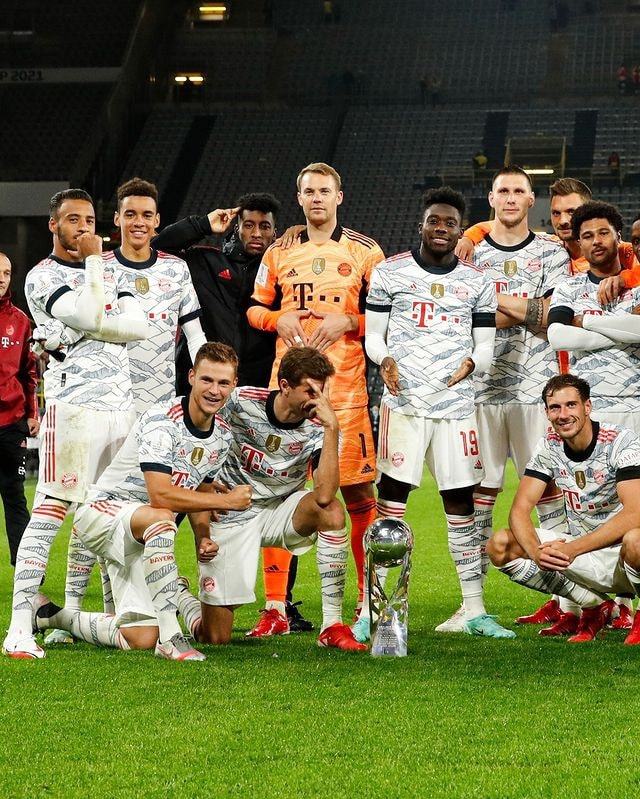 输不起？皇马拒为巴萨列队+姆总率众将离场 阿隆索：不看重的奖杯