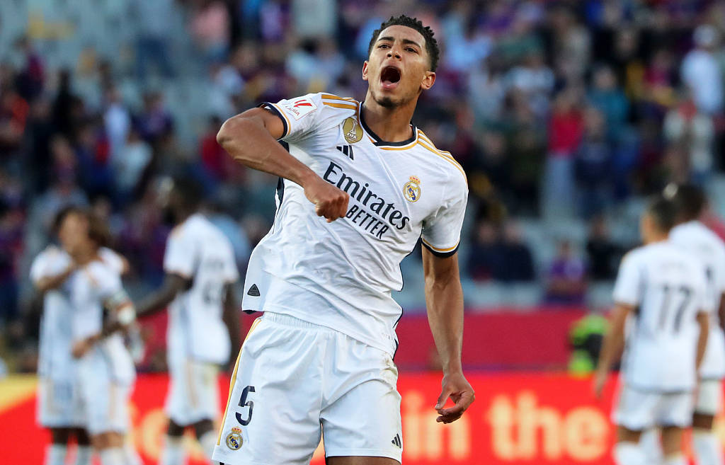 [中超]海港连续进攻 莱昂纳多梅开二度