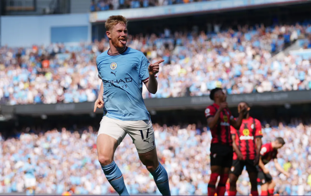 与哪吒等IP、二次元联动，《和平精英》这场潮流大秀玩嗨了